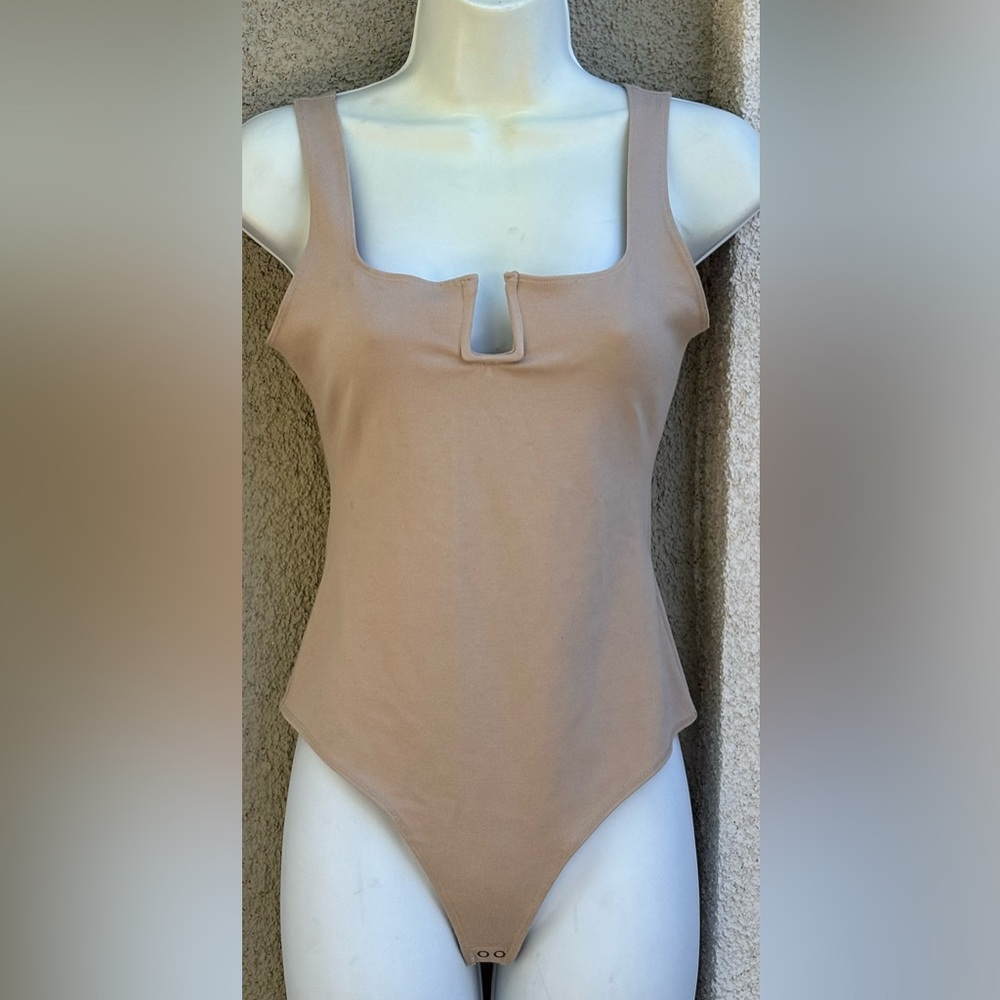 ABERCROMBIE & FiITCH Beige Tank Top bodysuit Size S